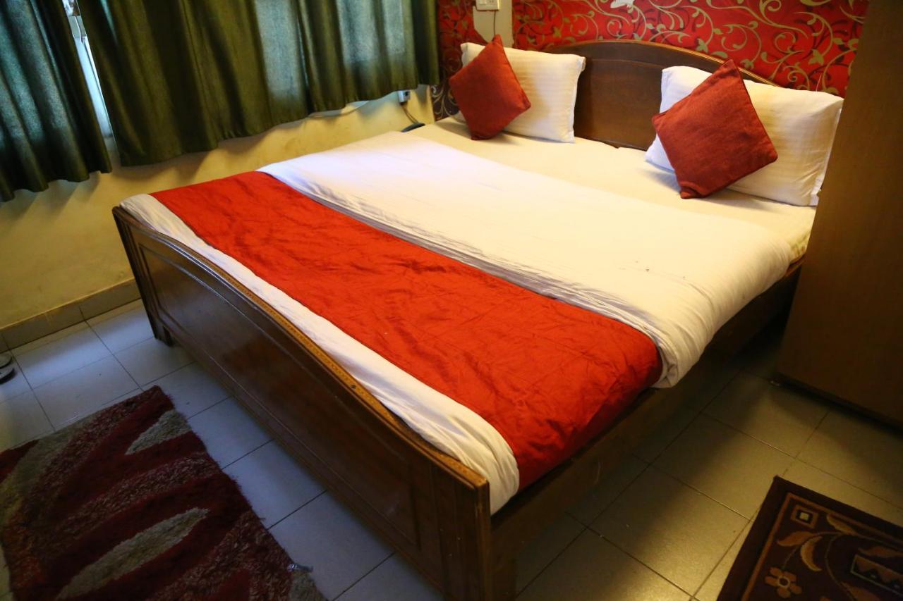 Hotel Diamond Palace Chandigarh Ngoại thất bức ảnh